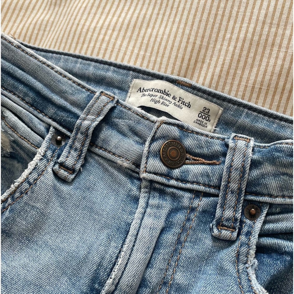 Abercrombie & Fitch Curve Love Jeans